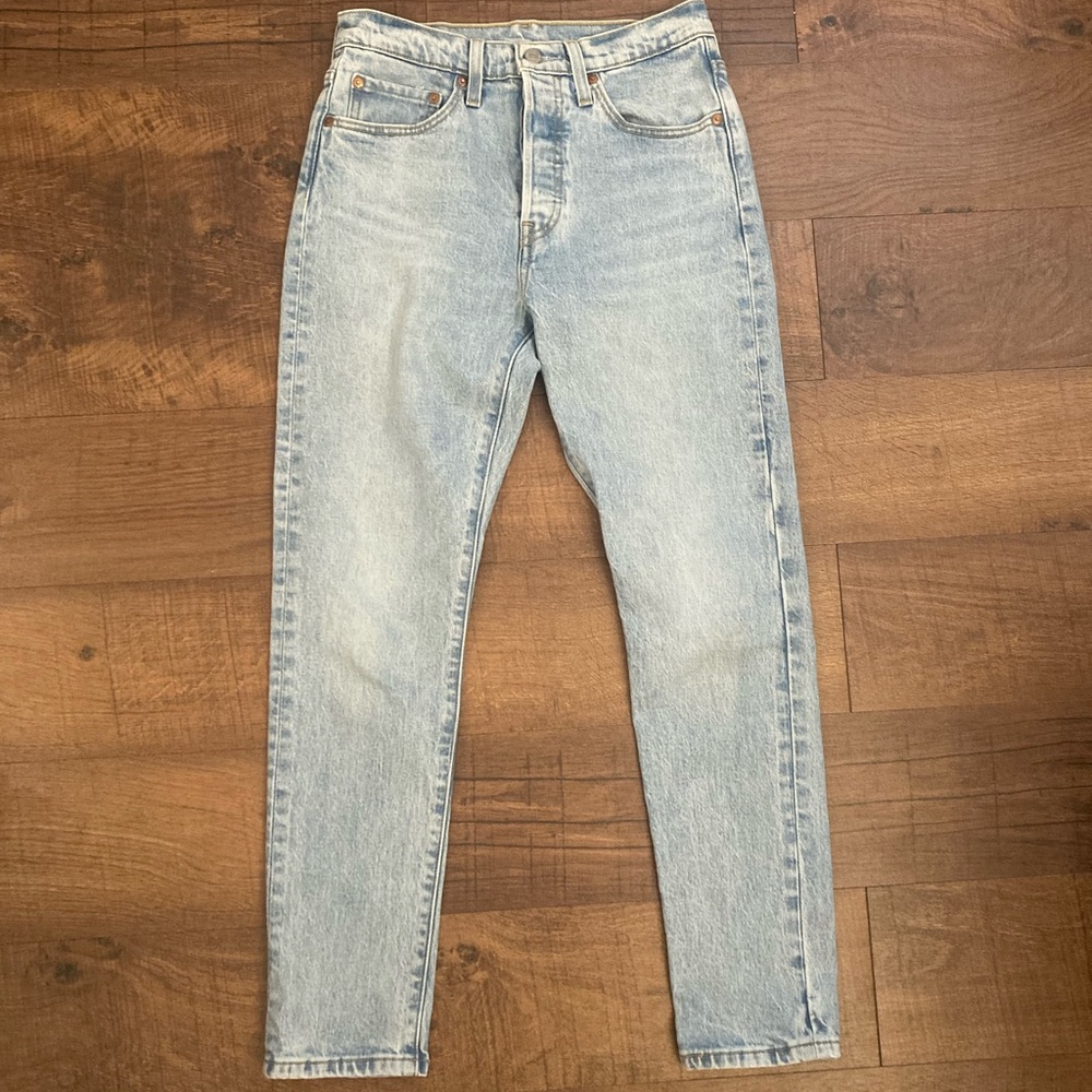 Levi's 501 S Skinny Light Wash Denim Jeans Button Fly Women’s W26 L28